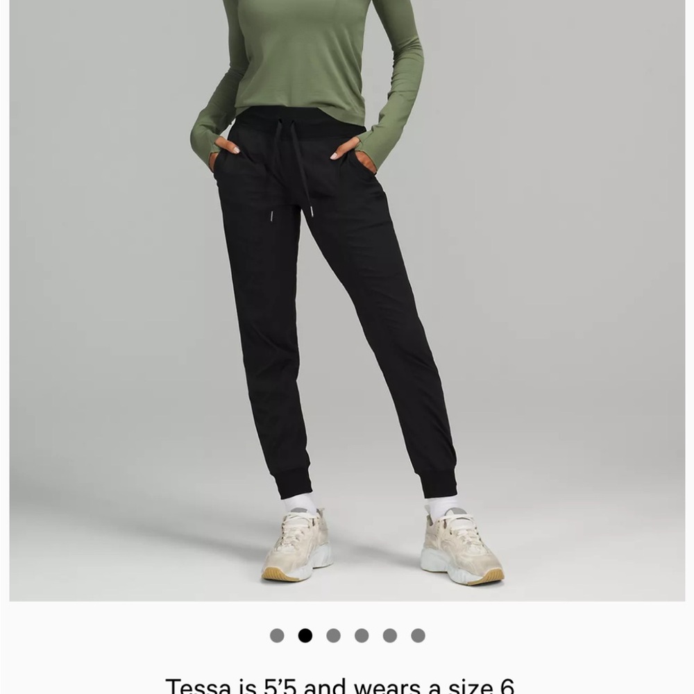 Lululemon black joggers!